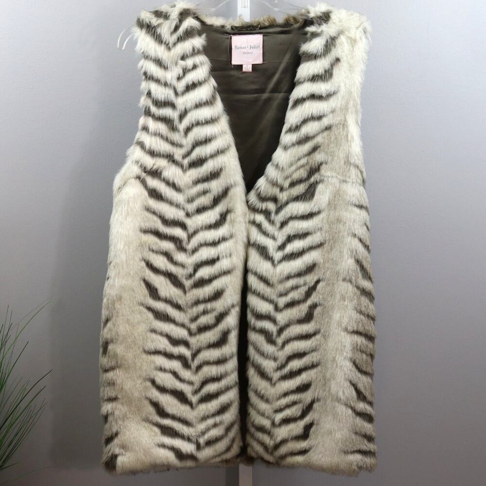 Romeo & Juliet Couture Faux Fur‎ Vest M Zebra Stripe Animal Print
